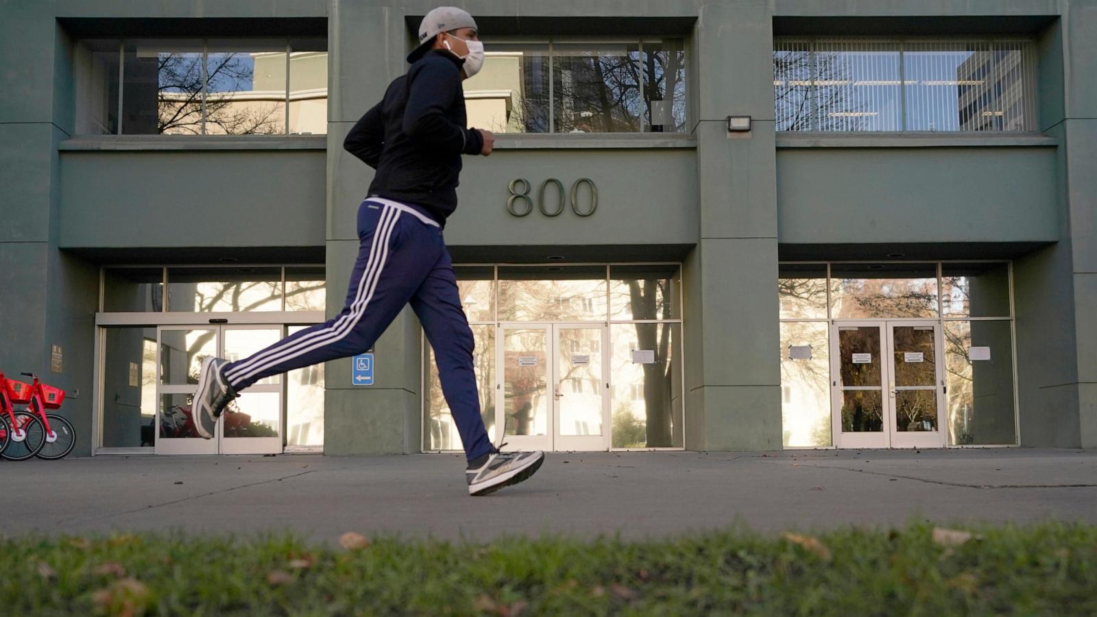 Jobless Claims Rise: Is the US Economy on Shaky Ground?