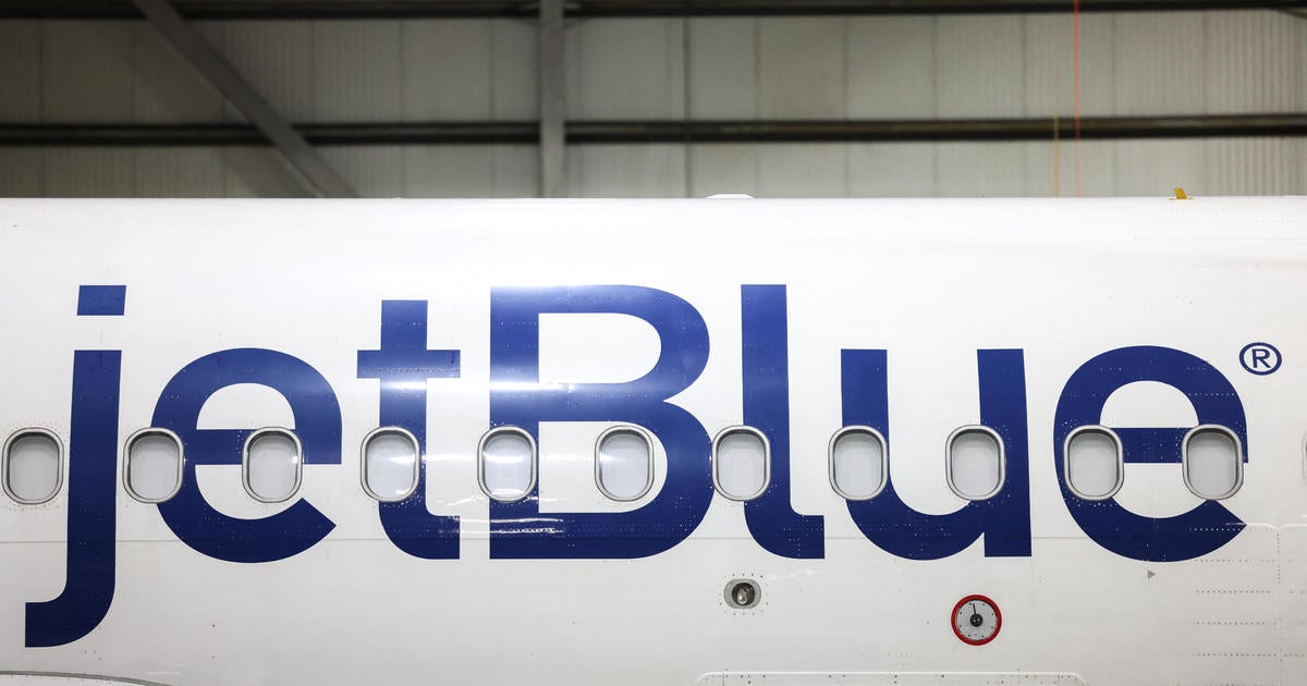 JetBlue Makes History: First Airline to Accept Venmo for Flights!
