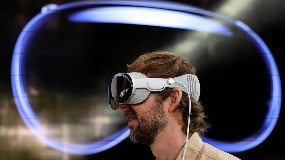 Apple Vision Pro's Production Halt: A Reality Check for Apple's Mixed Reality Ambitions