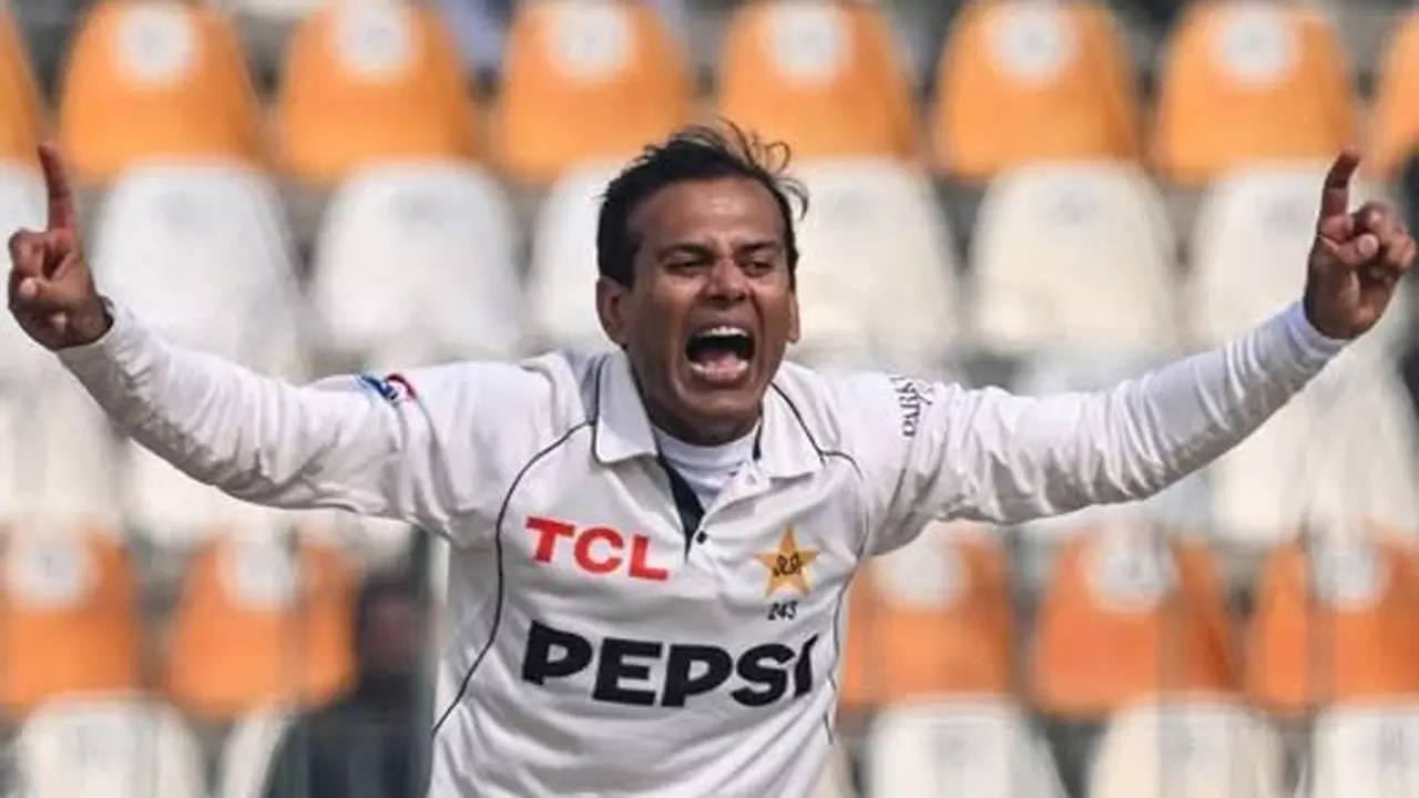 Record-Breaking Spin Dominance in Multan Test: 20 Wickets on Day 1!